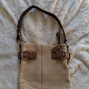 Mutual Color Coach Purse in Excellent Conditions